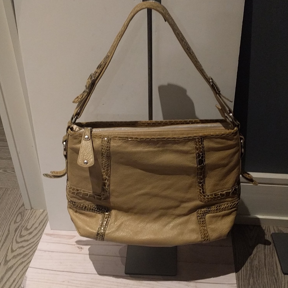 Genuine leather bag by Toscani🍀🌸🍀🌸🌸